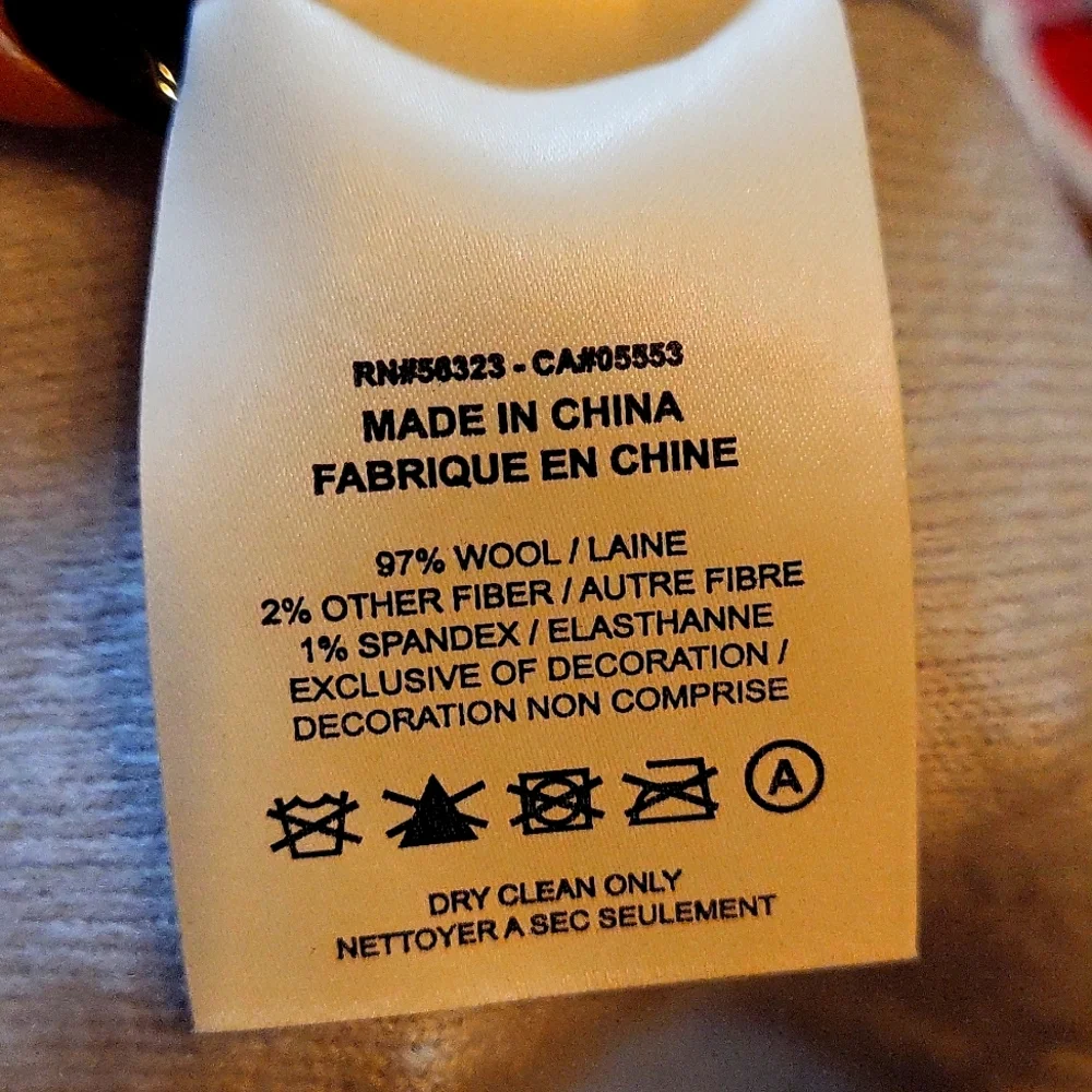 Vest - Picture 6 of 6